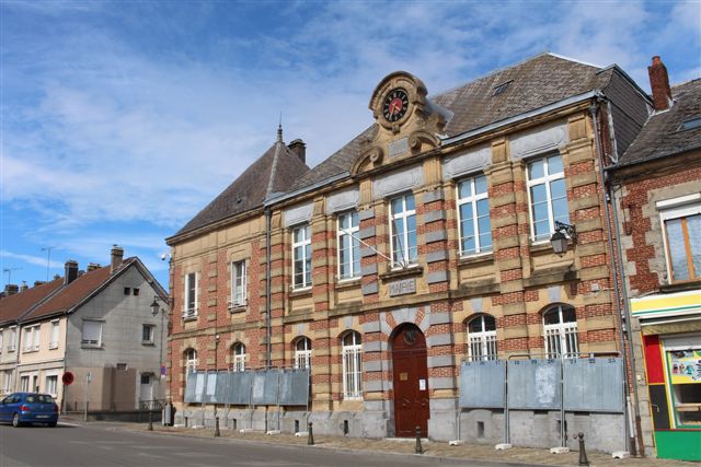 La mairie de Maubert